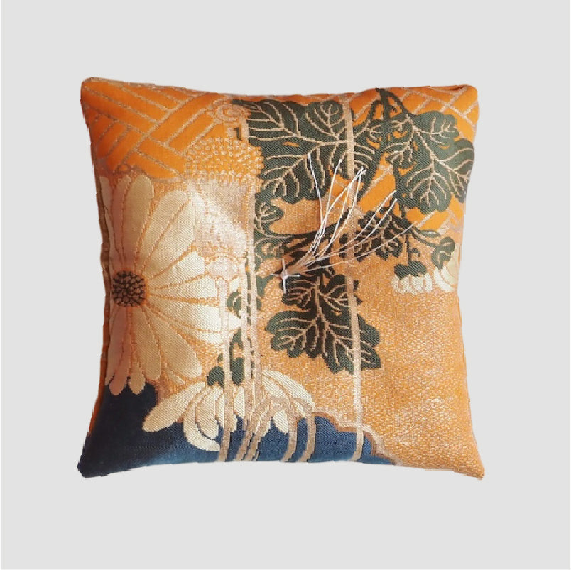 正月こけしのお座布団 / 約14.5cmの正方形